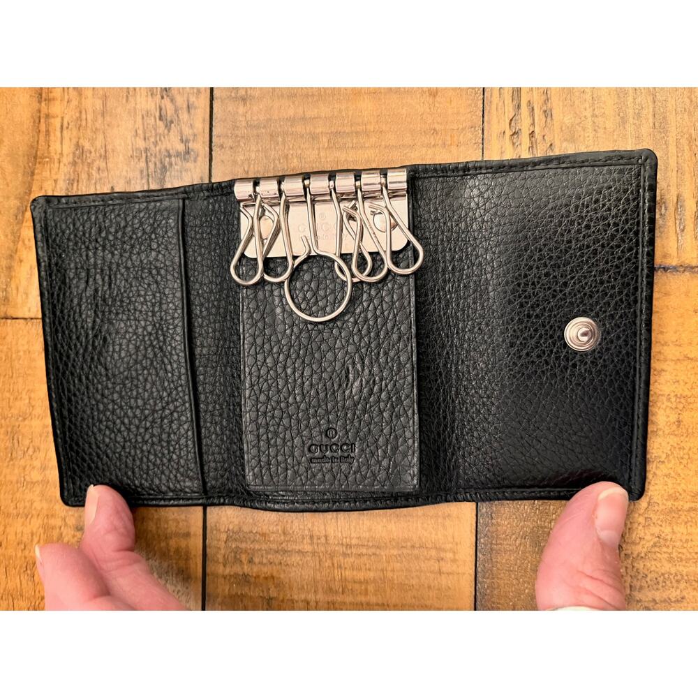 Authentic Gucci Key Case Color Black Soho Interlocking GG With COA - Picture 5 of 11